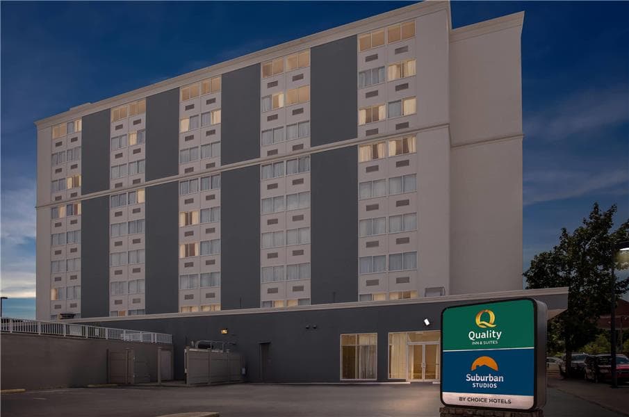 Suburban Studios Charleston - Civic Center, Aparthotel in South Charleston