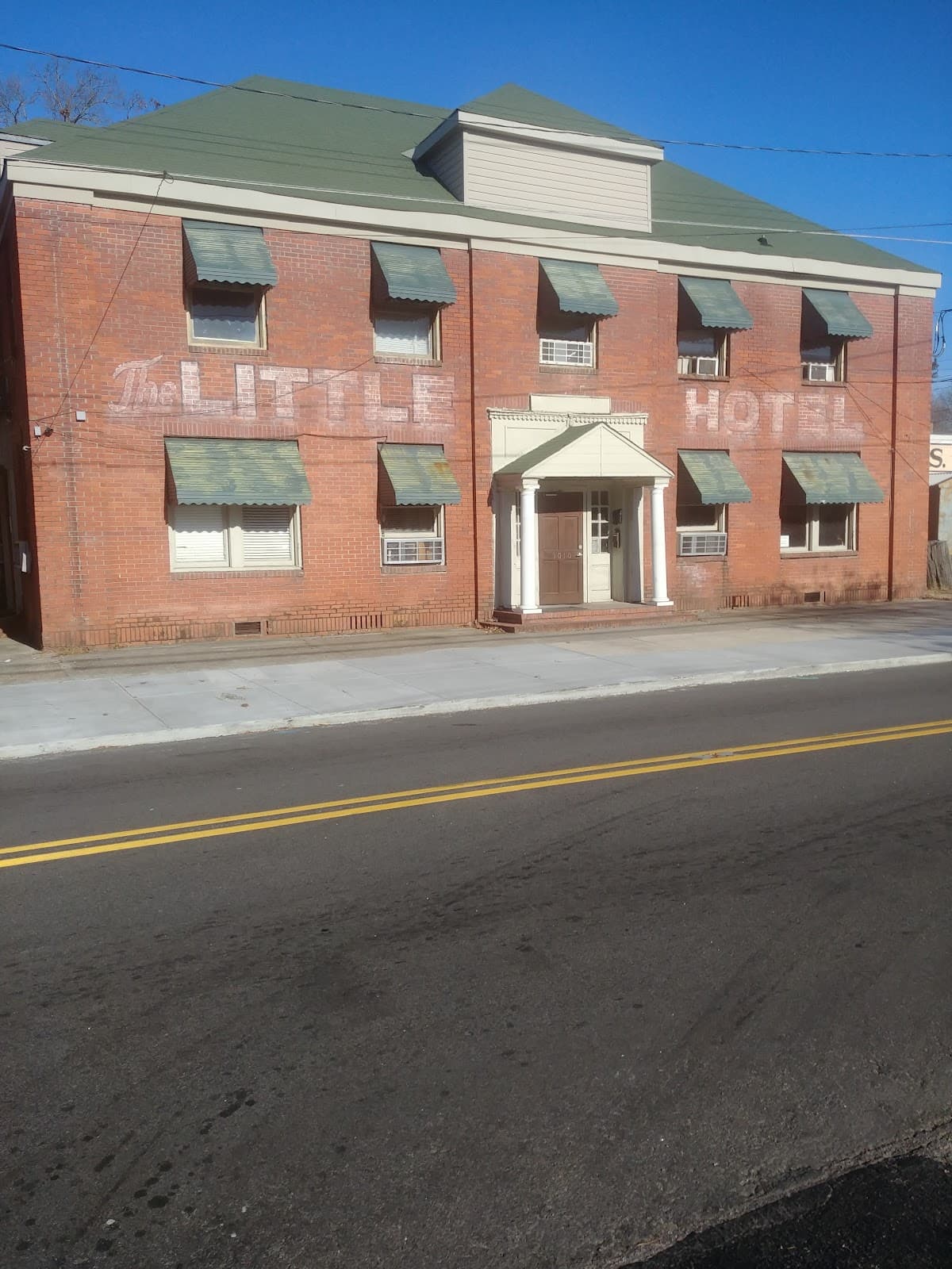 Little Hotel, Hotel in South Henderson