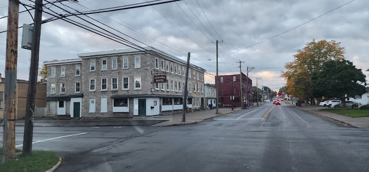 Niagara Hotel, Hotel in South Lockport