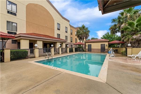 Comfort Suites Daphne - Mobile East Bay, Hotel in Spanish Fort