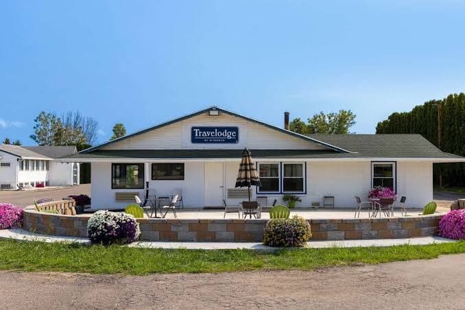 Travelodge by Wyndham Spirit Lake/Okoboji, Motel in Spirit Lake