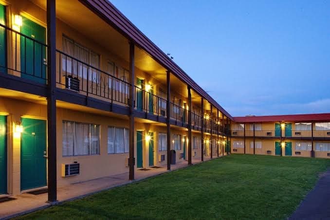 Tiki Lodge, Motel in Spokane