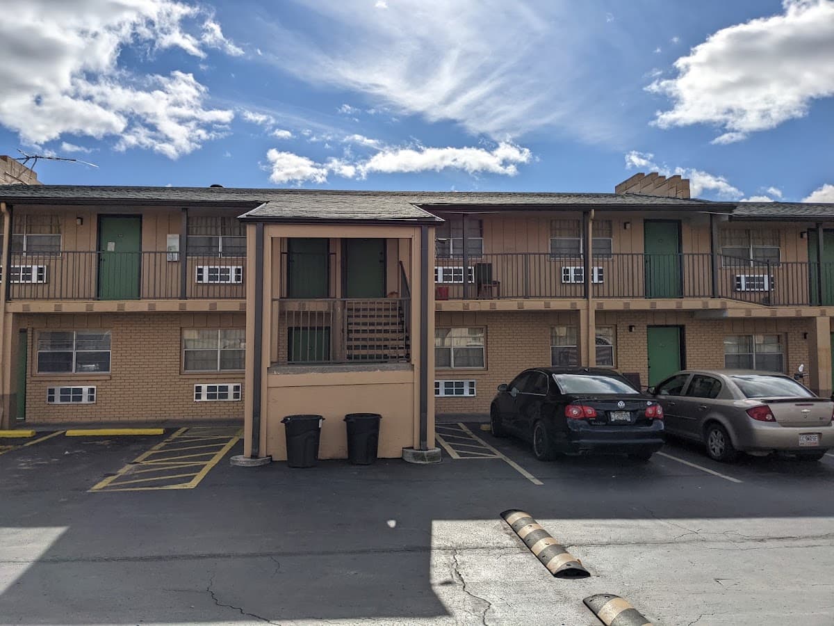 Glenstone Place: Extended Stay, Aparthotel in Springfield