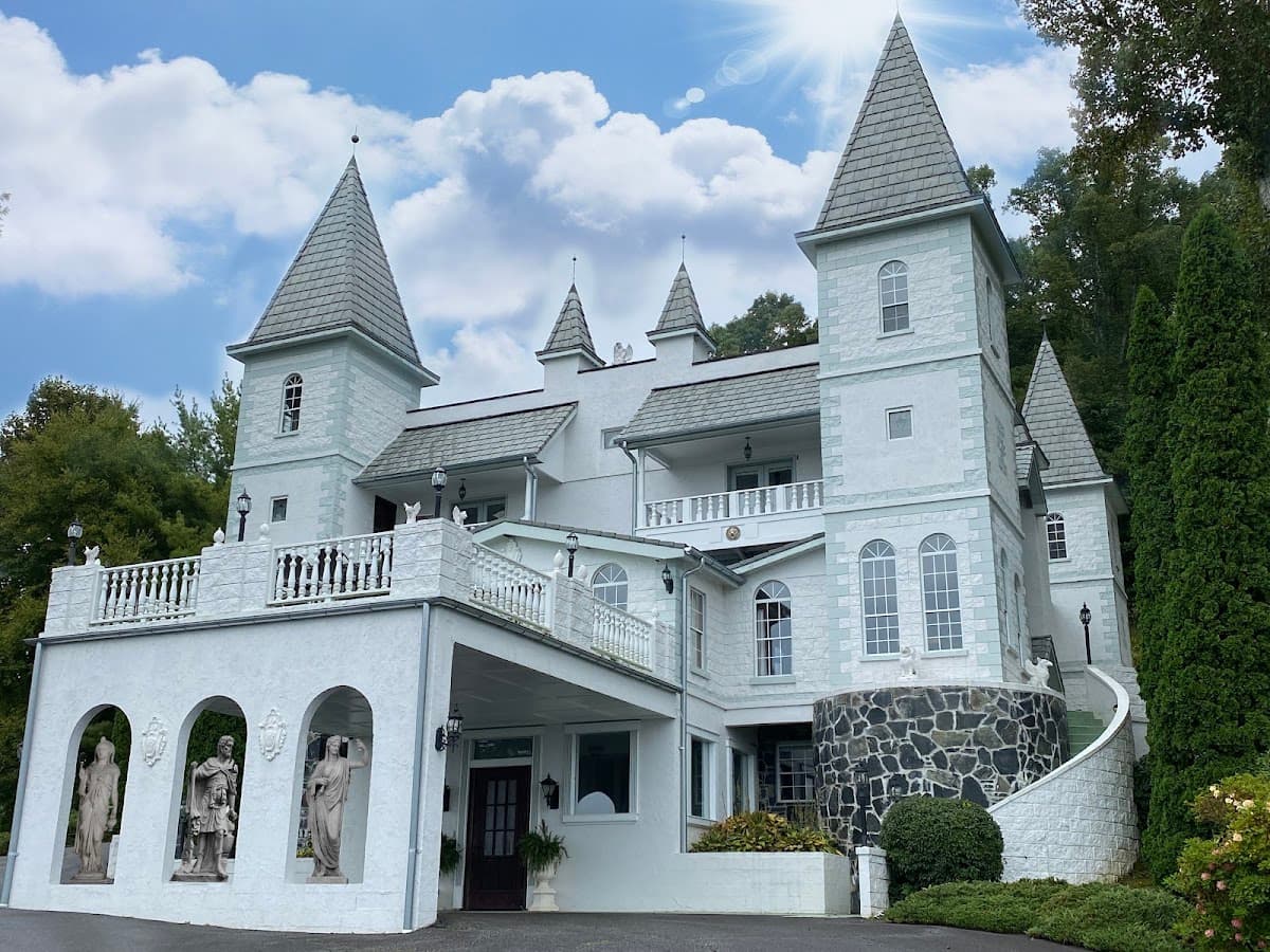 Smithmore Castle, Hotel in Spruce Pine
