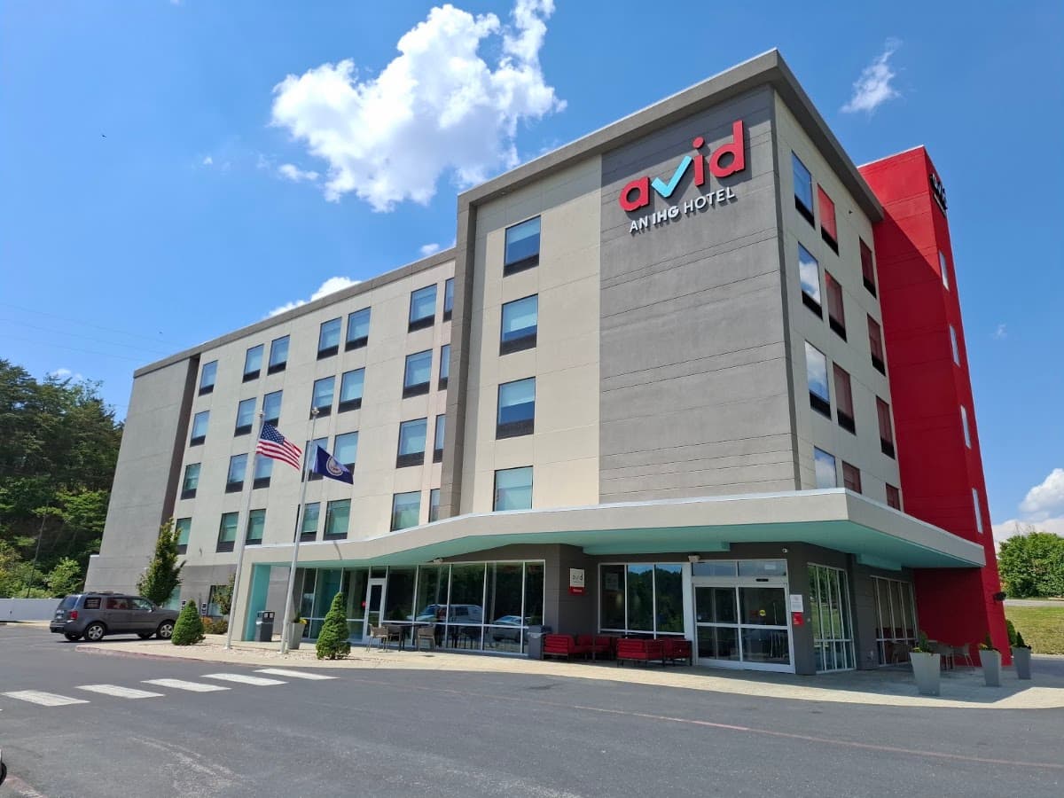 Avid Hotel, Hotel in Jolivue