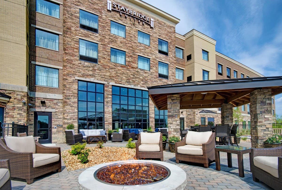Staybridge Suites Sterling Heights - Detroit by IHG, Aparthotel in Sterling Heights