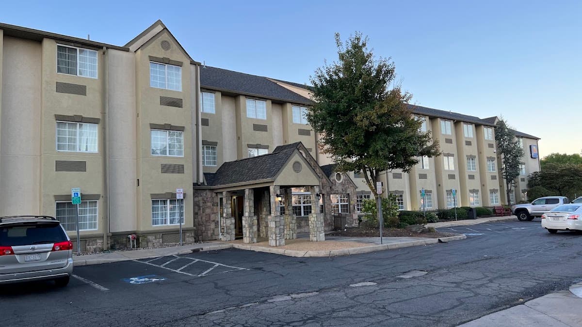 Comfort Inn & Suites Airport Dulles-Gateway, Hotel in Sterling
