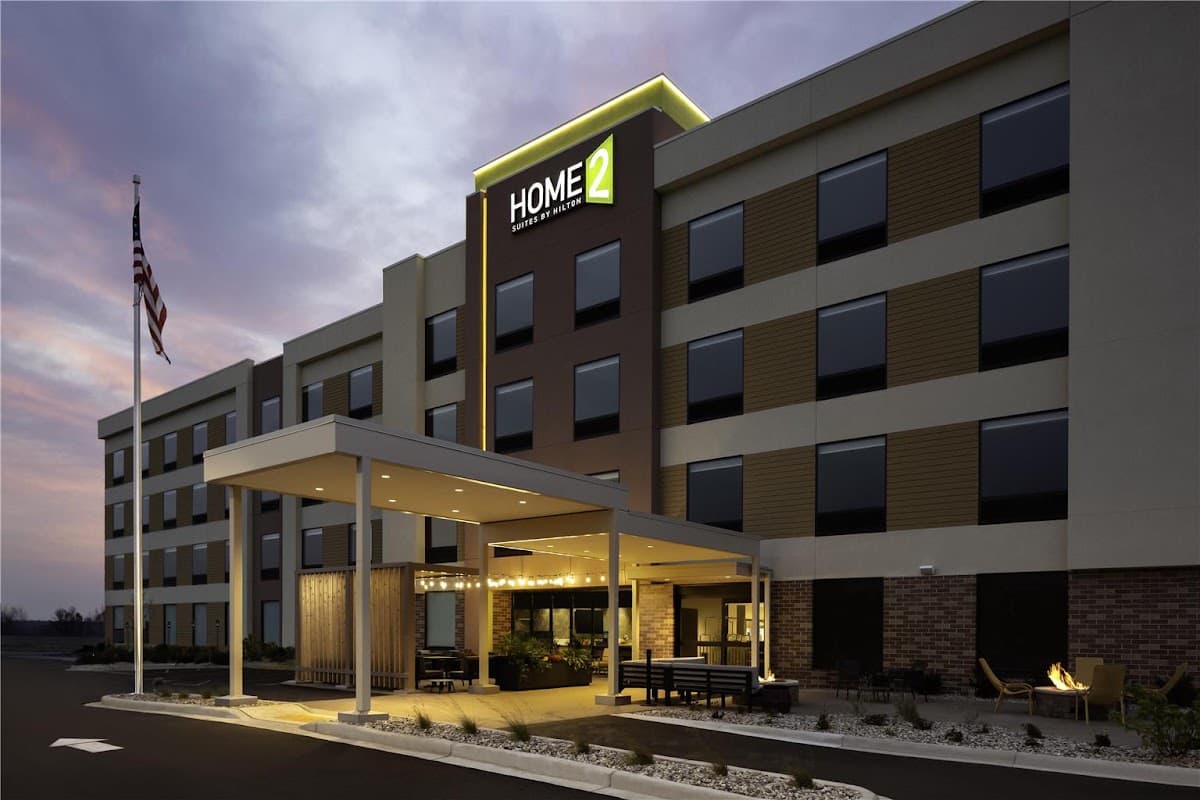 Home2 Suites by Hilton Stevens Point, Hotel in Plover