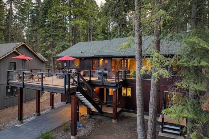 Paige Meadow by Avantstay Near Lake & Tahoe City, Holiday Home in Sunnyside-Tahoe City