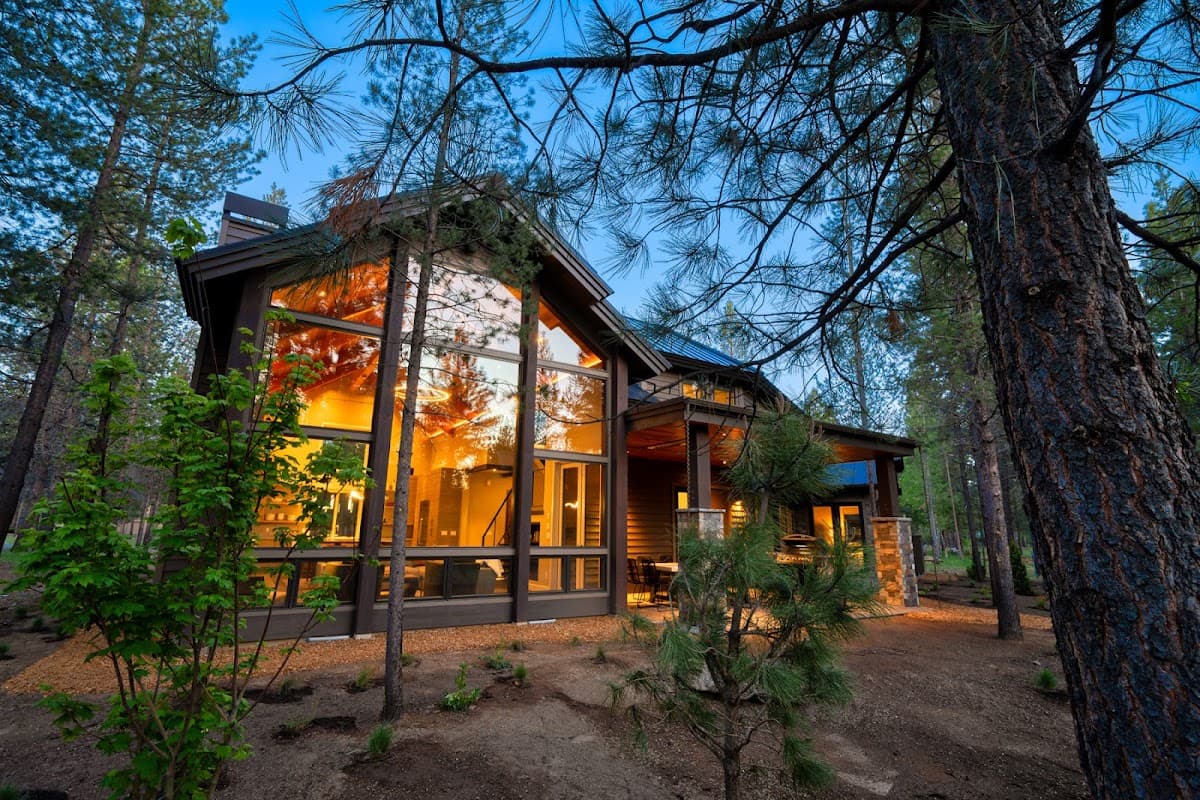 Alpine Lodge at Sunriver, Aparthotel in Sunriver
