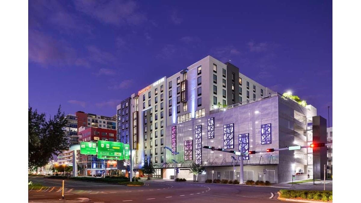 Home2 Suites by Hilton Tampa Downtown Channel District, Hotel in Tampa