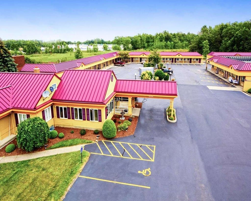 Amherst Inn & Suites, Motel in Amherst