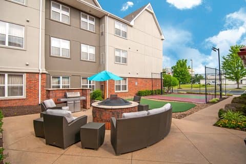 Residence Inn by Marriott Springdale, Hotel in Johnson