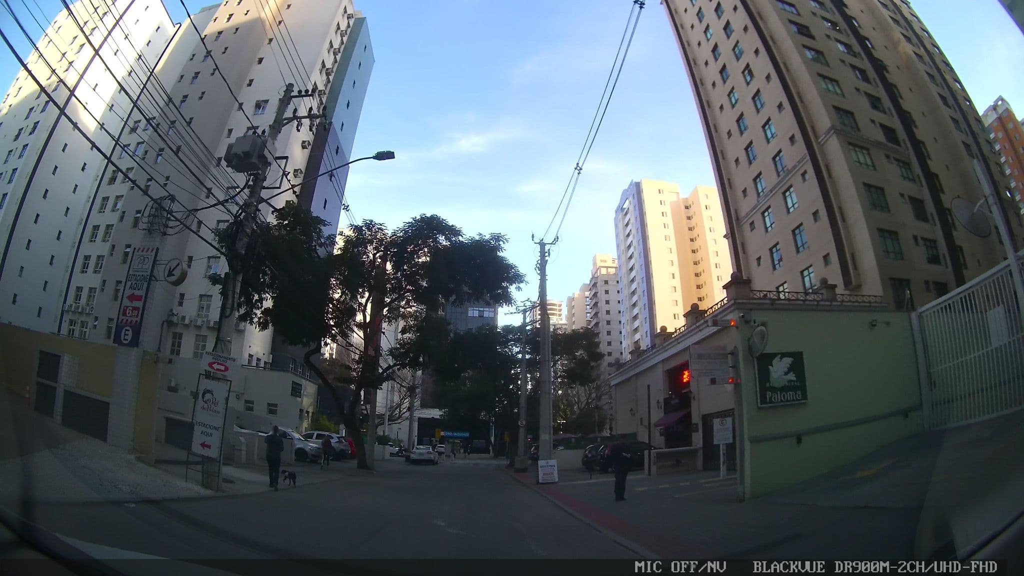 Street view near Mondrian Suite Hotel, São José dos Campos — © yaf1 (CC BY-SA · Mapillary)