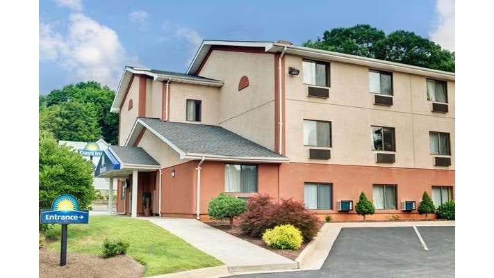 Days Inn by Wyndham Torrington, Hotel in Torrington