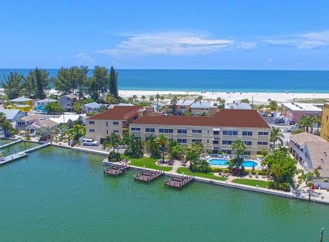 Westwinds Waterfront Resort, Resort in Treasure Island