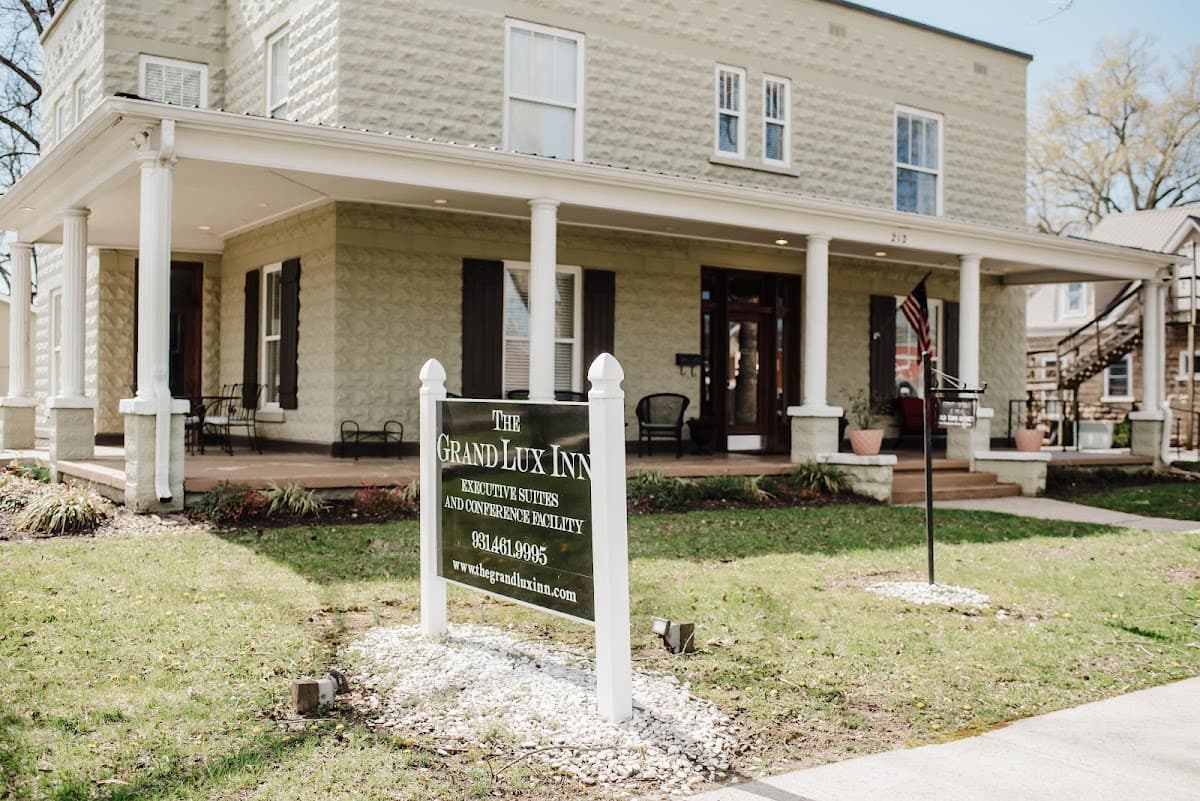 The Grand Lux Inn, Hotel in Tullahoma