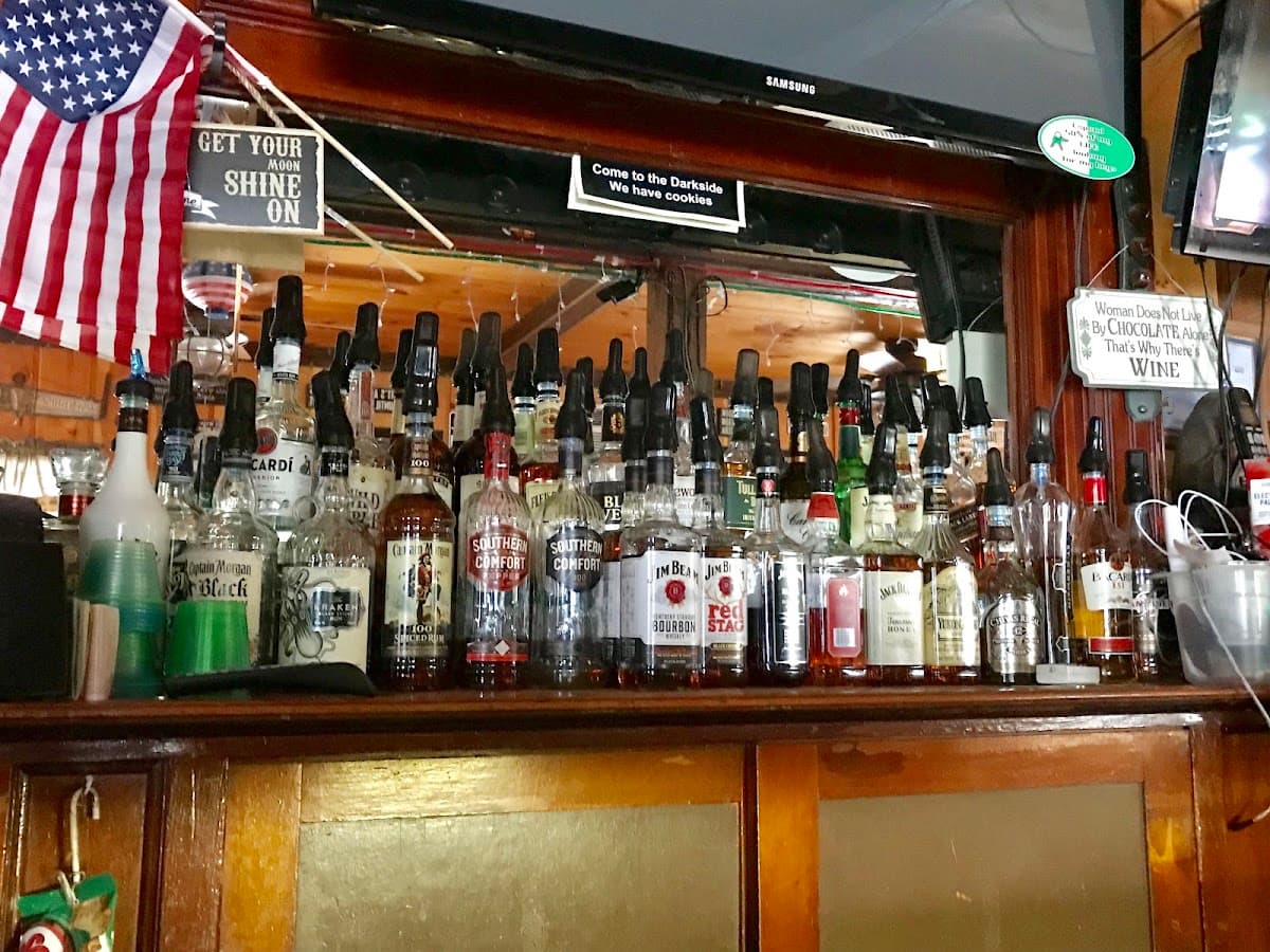 Woodsmens Tavern & Grill / Grand Union Hotel, Hotel in Tupper Lake