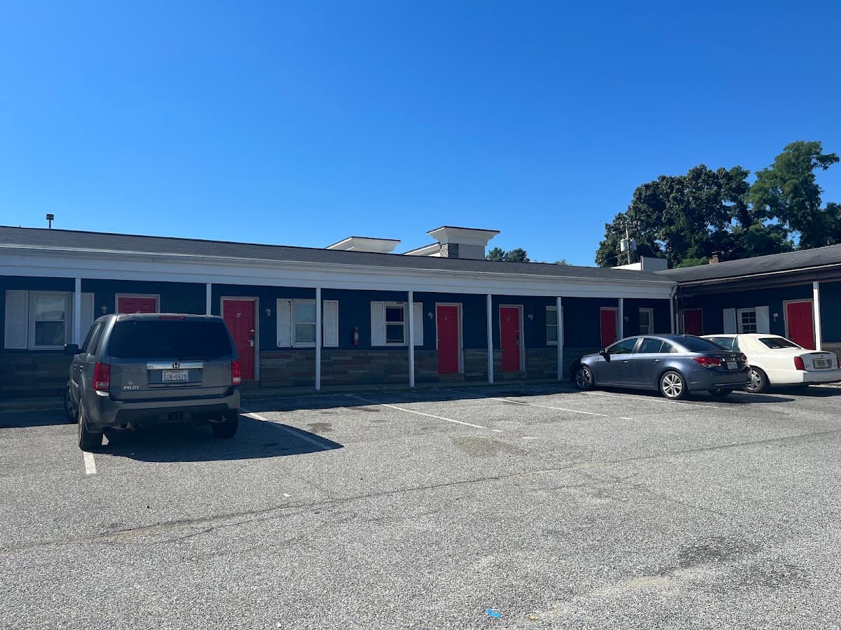 Golden Luck Motel, Motel in Turnersville