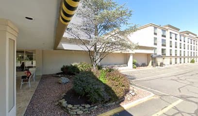 Mali Inc, Hotel in Hightstown