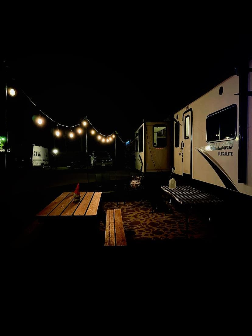 Village Inn On The Lake Hotel & RV Park, Hotel in Two Rivers