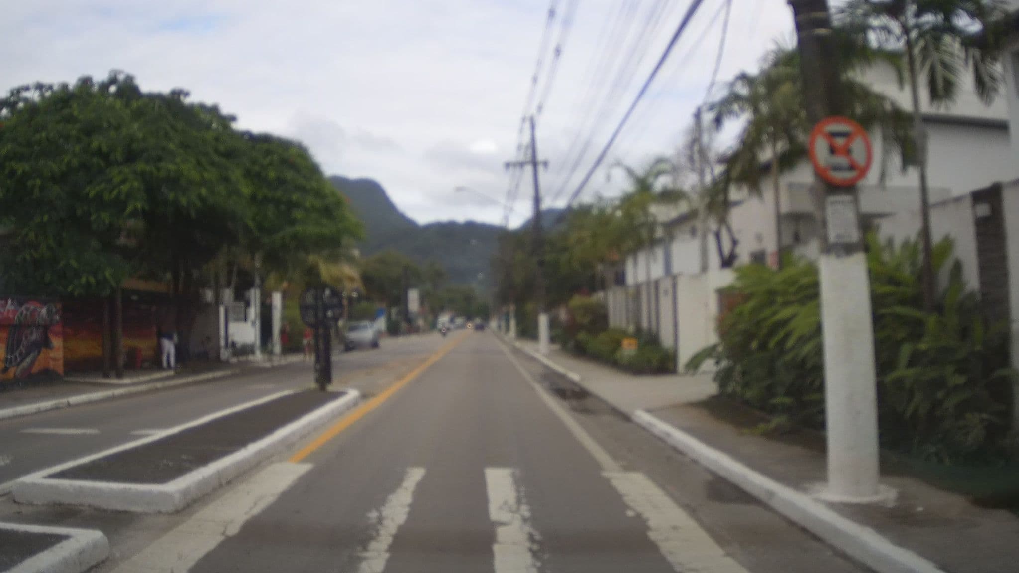 Street view near Amora Hotel, Ilhabela — © marciosampaio (CC BY-SA · Mapillary)