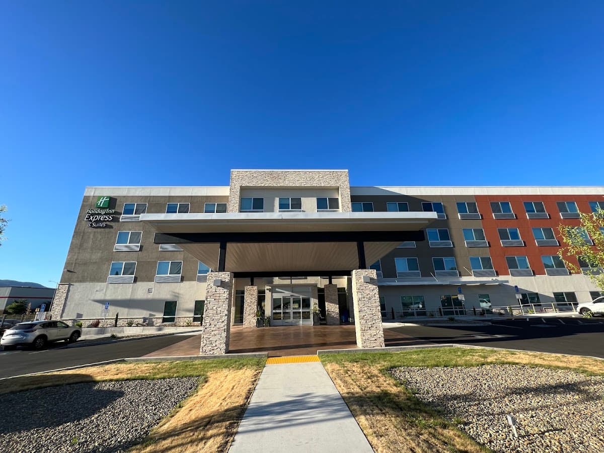 Holiday Inn Express & Suites Ukiah by IHG, Hotel in Ukiah