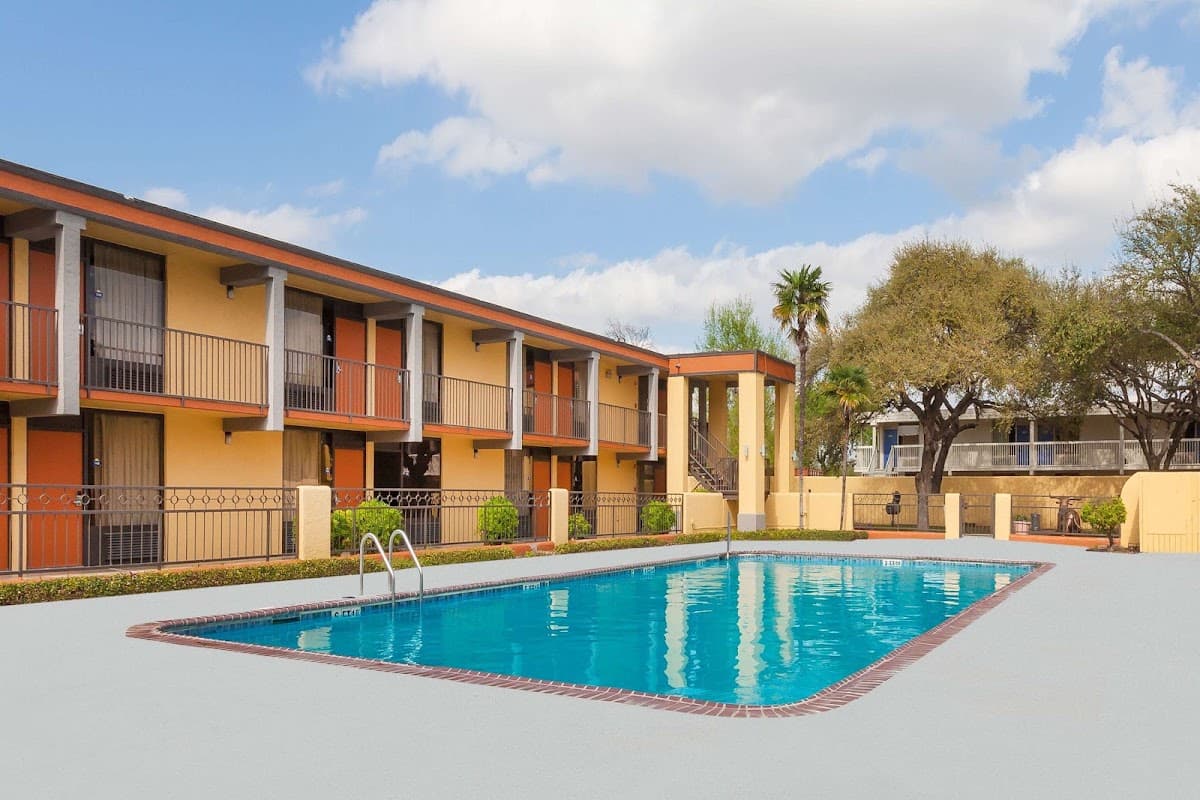 Days Inn by Wyndham Uvalde, Hotel in Uvalde