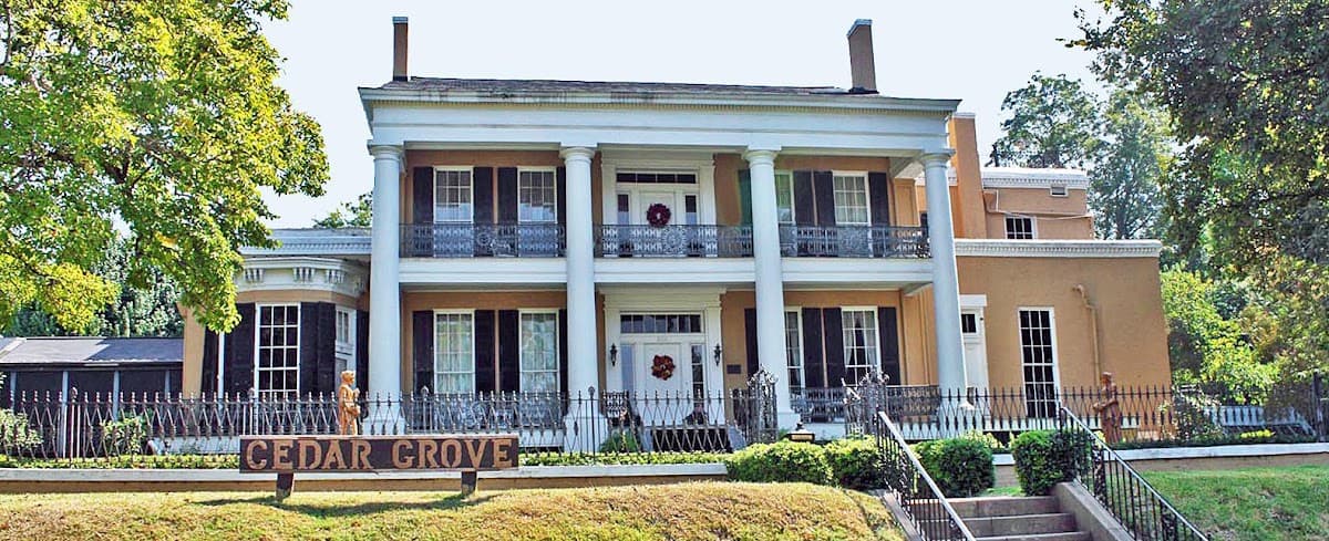 The Inn at Cedar Grove, Hotel in Vicksburg