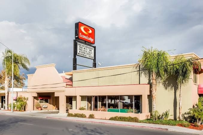 Sequoia Village, Hotel in Visalia