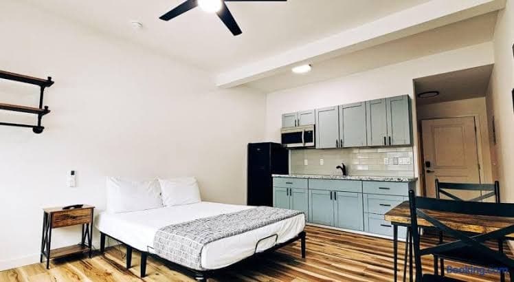 Unit 4 Waena Inn Newly Renovated Maui Private Suite - Entire Place, Hotel in Wailuku