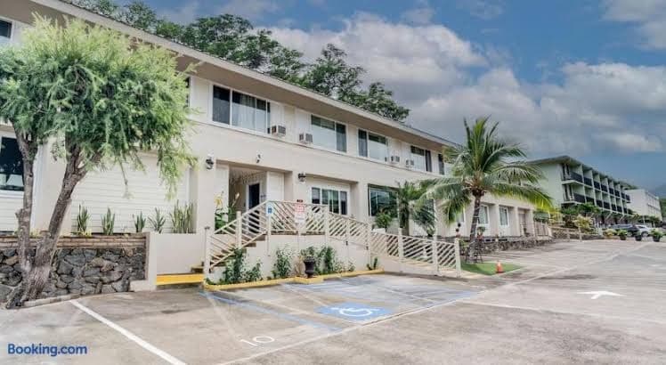 Unit 16 Waena Inn - Maui Private Suite - Entire Place, Hotel in Wailuku