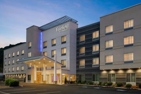 Fairfield by Marriott Inn & Suites Bristol, Hotel in Walnut Hill