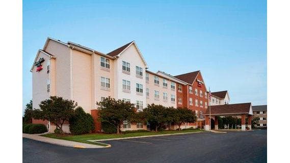 TownePlace Suites by Marriott Chicago Naperville, Hotel in Warrenville