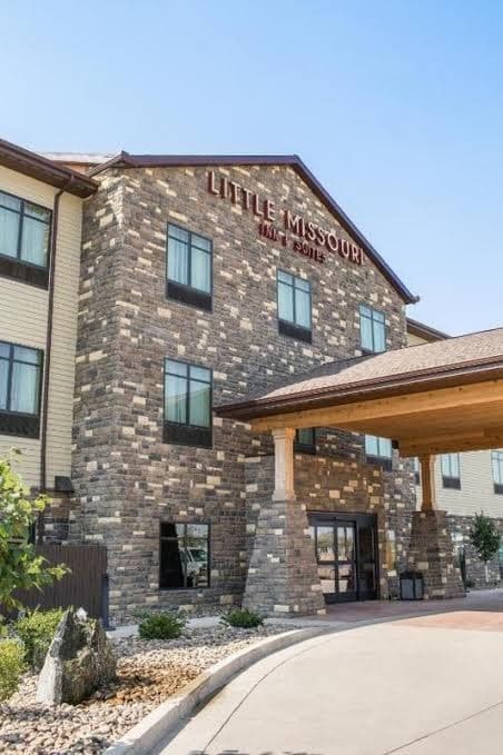 Little Missouri Inn & Suites Watford City, Hotel in Watford City