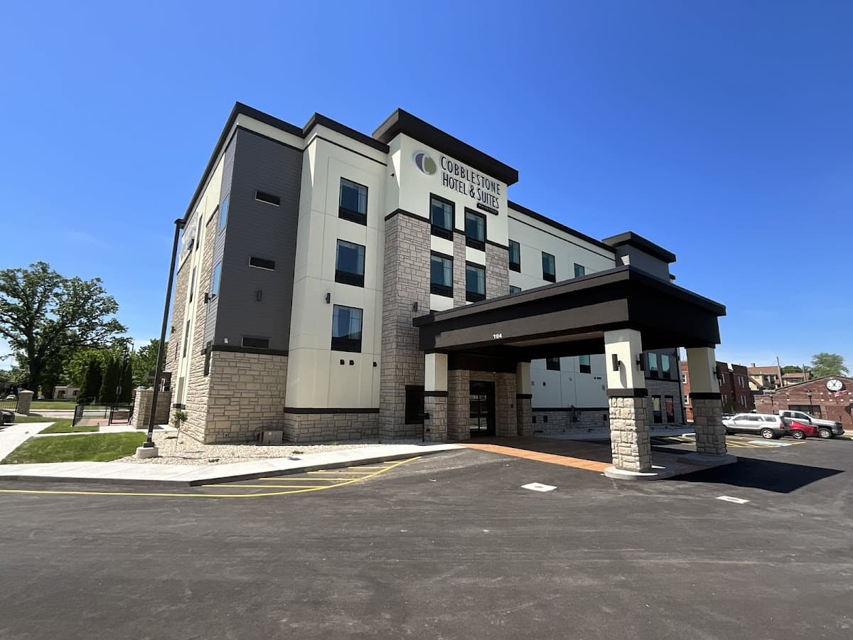 Cobblestone Hotel & Suites - Waukesha/West Milwaukee, Hotel in Waukesha