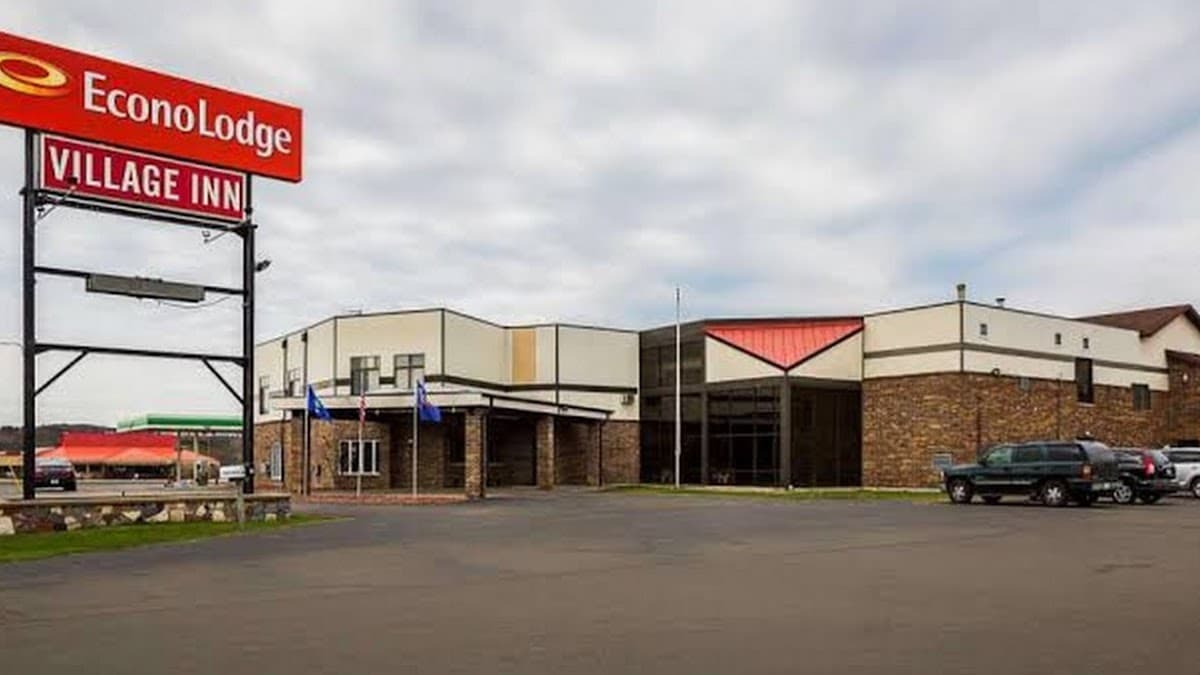 Econo Lodge Waupaca, Hotel in Waupaca