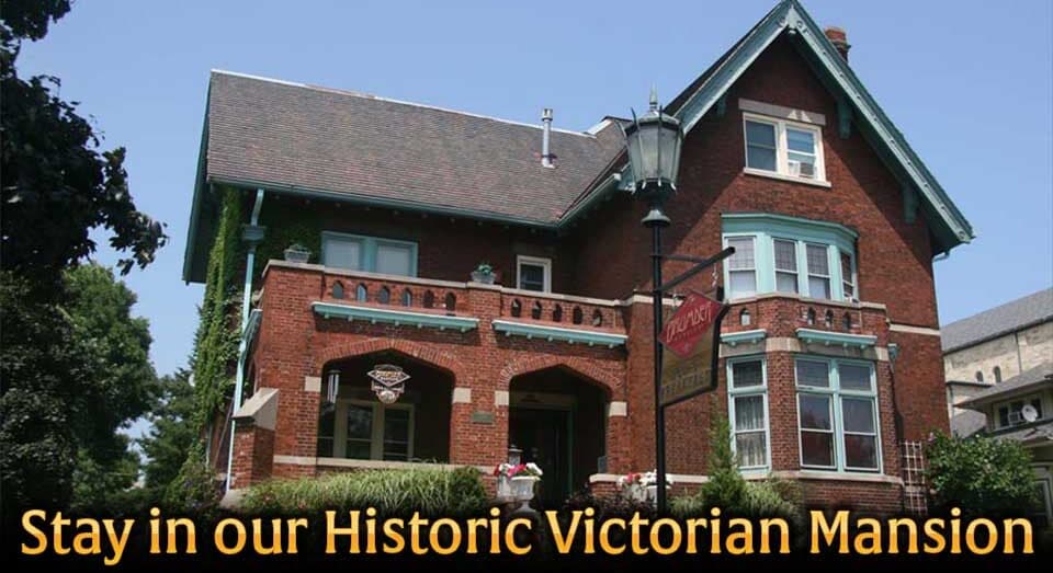 Brumder Mansion Bed & Breakfast, Hotel in West Milwaukee