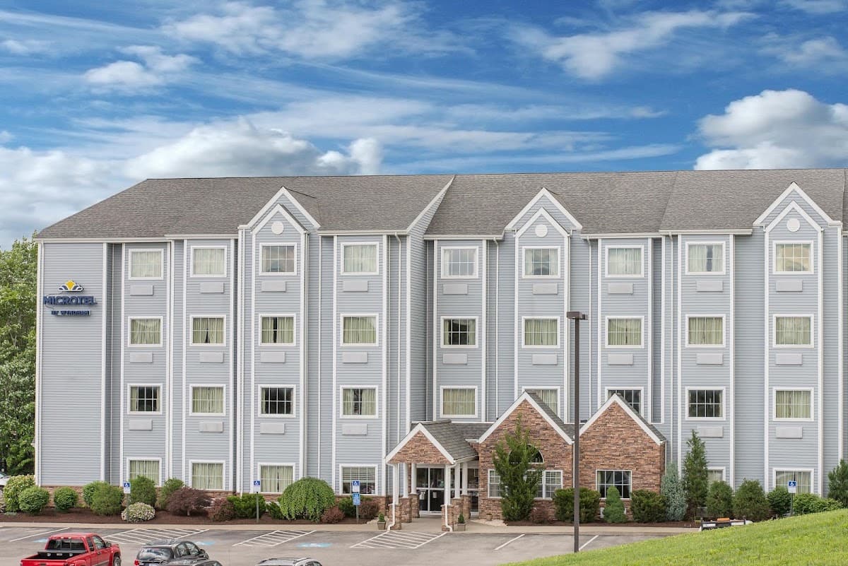 Microtel Inn & Suites by Wyndham Waynesburg, Hotel in Waynesburg