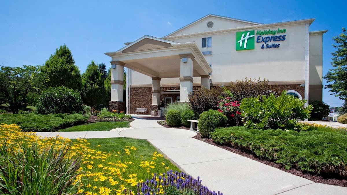 Holiday Inn Express & Suites Allentown West by IHG, Hotel in Wescosville