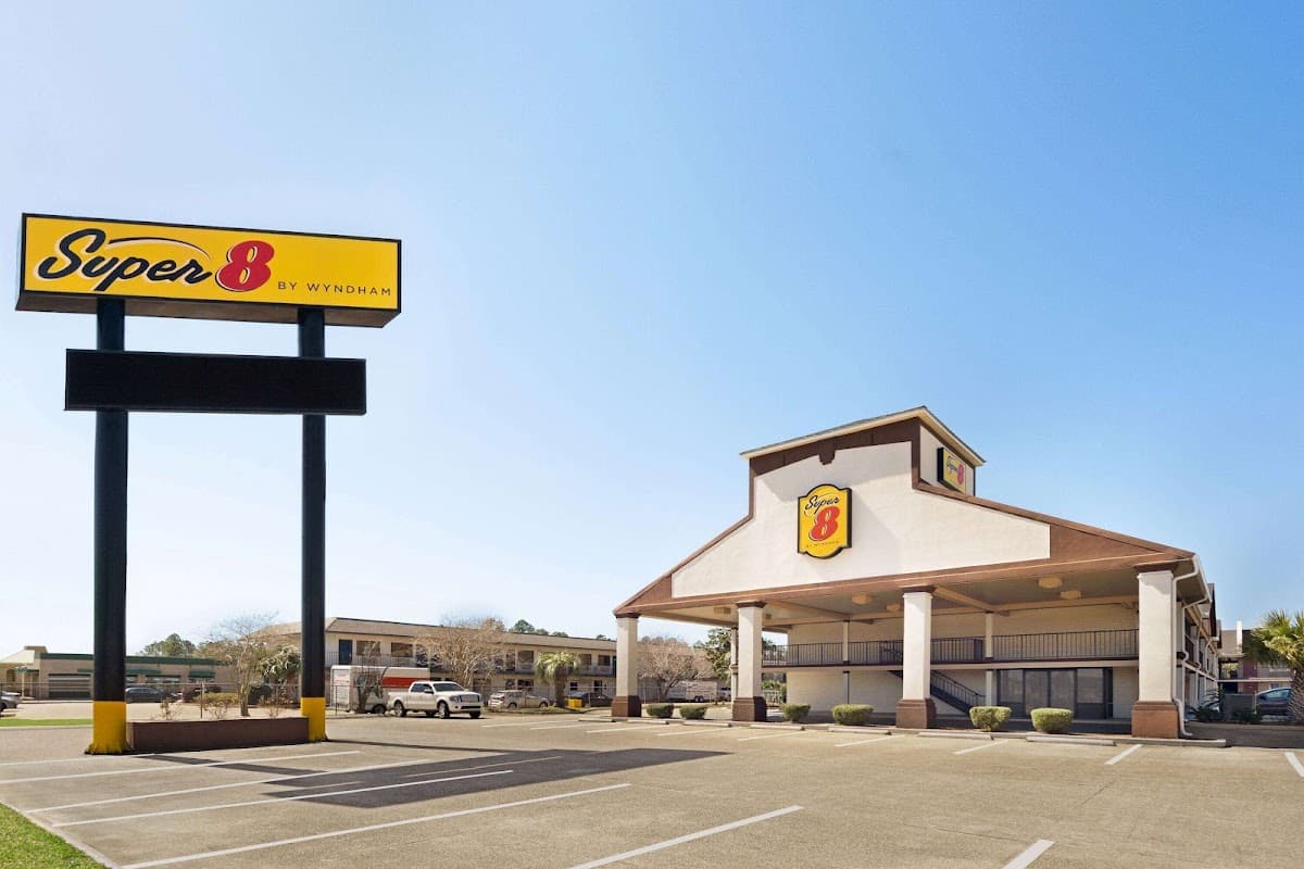 Super 8 by Wyndham Gulfport Biloxi Airport, Hotel in West Gulfport