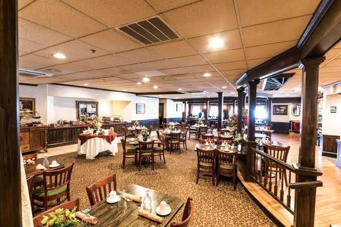 The Inn at Reading Hotel Conference Center - Double Room with Two Double Beds, Hotel in Greenfields