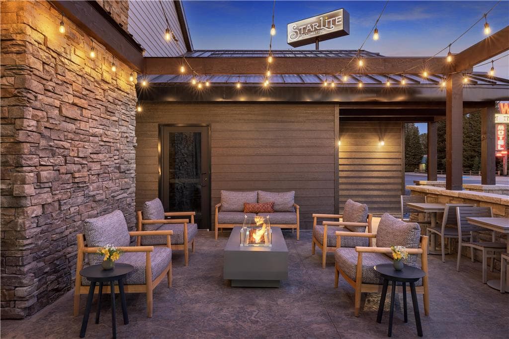 Starlite Yellowstone, Tapestry Collection by Hilton, Hotel in West Yellowstone