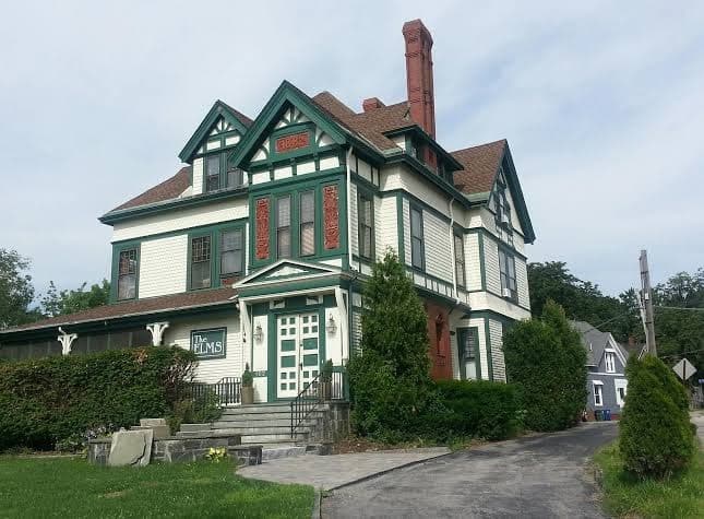 The Elms, Bed & Breakfast in Westbrook