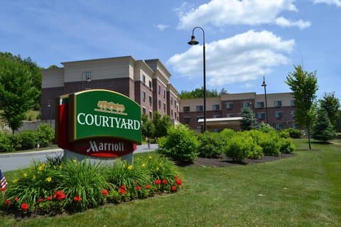 Courtyard by Marriott Hanover Lebanon, Hotel in White River Junction