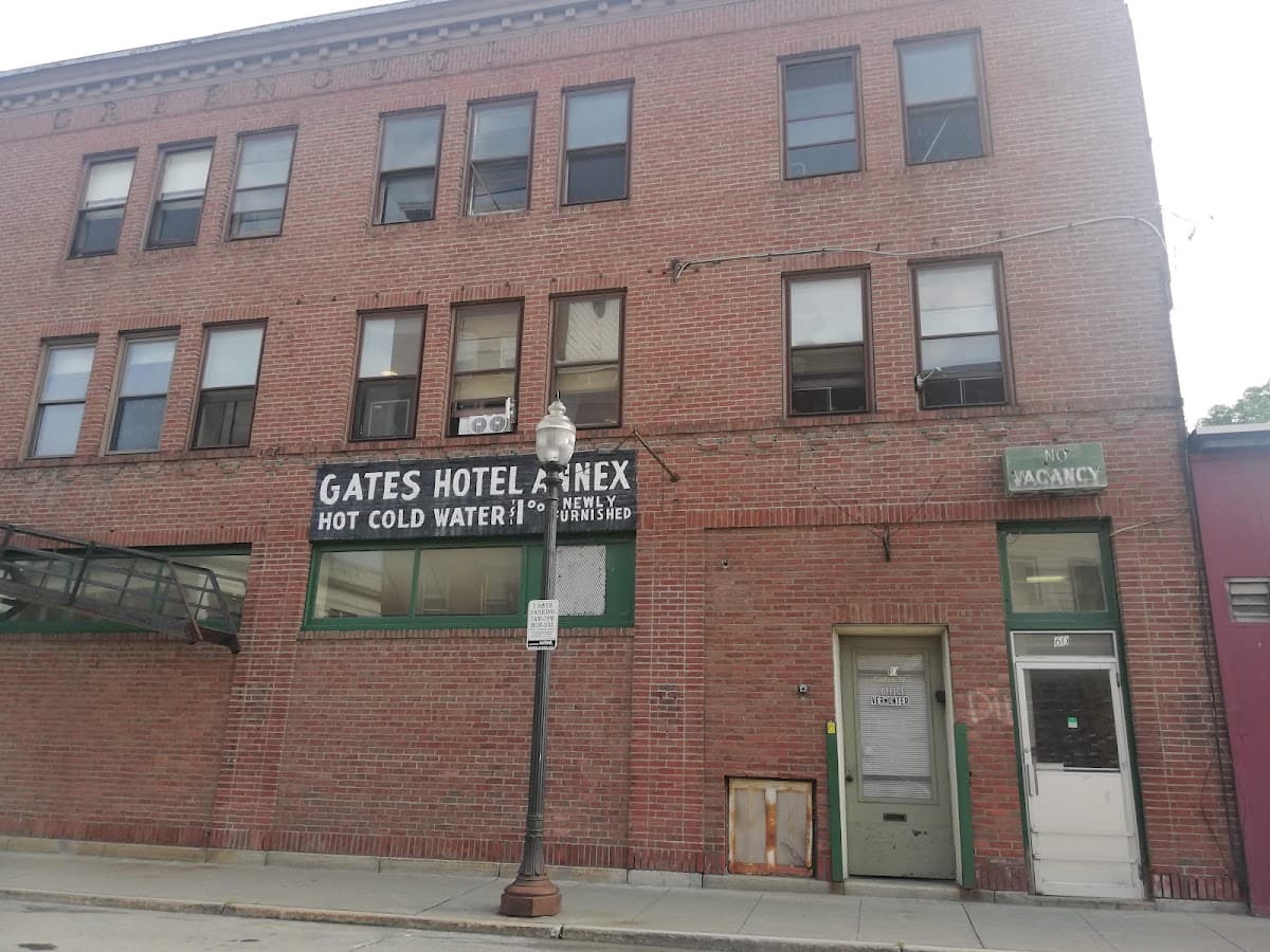 Gates Hotel Annex, Hotel in White River Junction