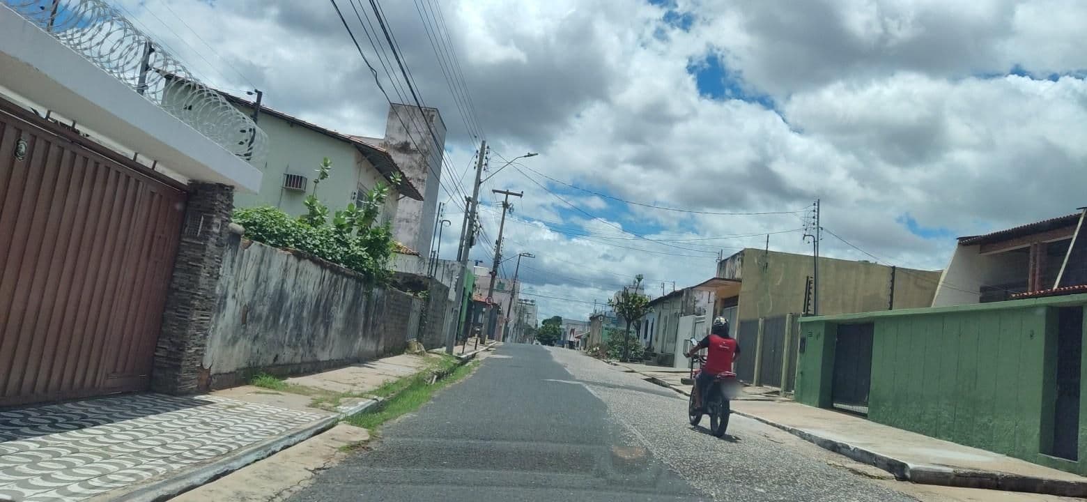 Street view near Pensão Real, Teresina — © felipedantas (CC BY-SA · Mapillary)