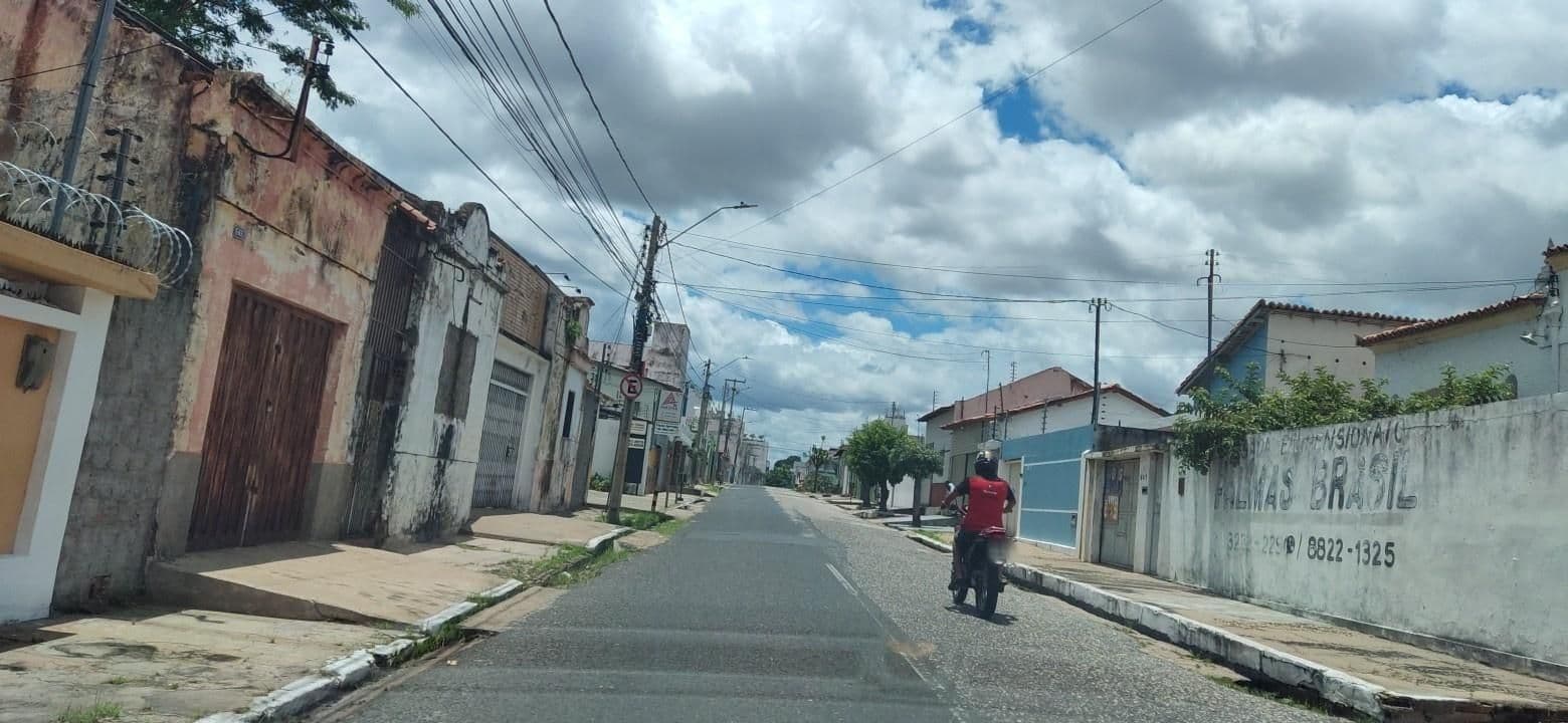 Street view near Palmas Brasil, Teresina — © felipedantas (CC BY-SA · Mapillary)
