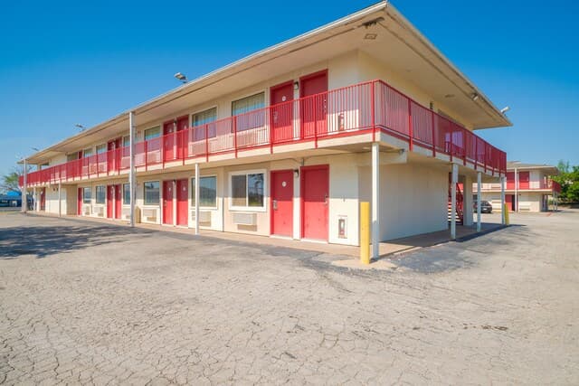 Hotel Wichita Falls I-44 at Maurine St, Hotel in Wichita Falls