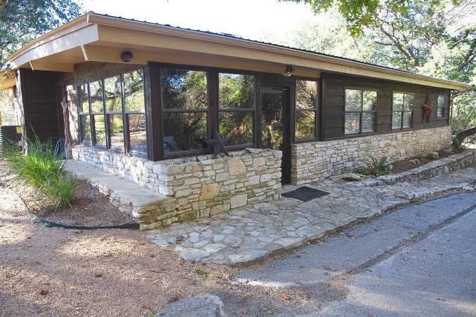 Wimberley Shade Ranch, LLC, Holiday Home in Wimberley